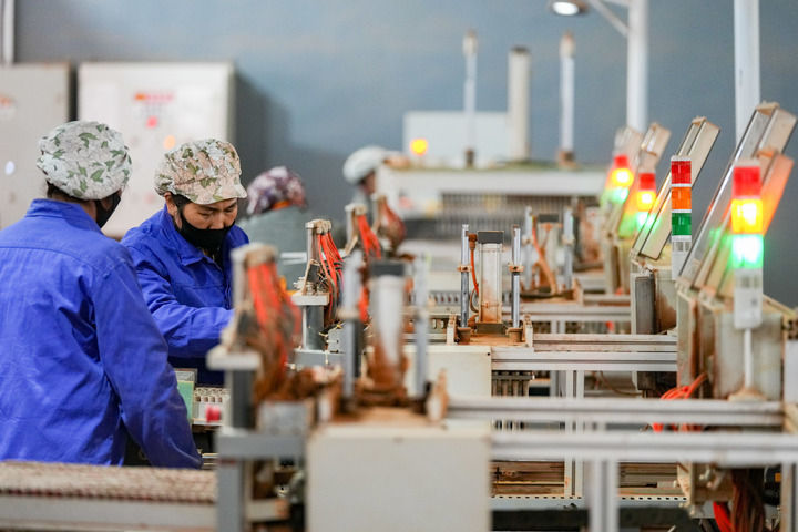 干字当头 破浪前进――2025年中国经济开局述评