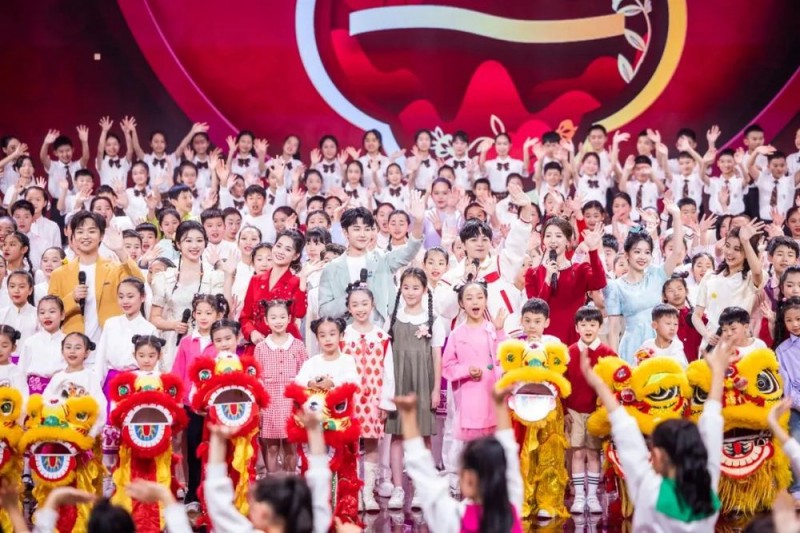 萌娃欢乐闹春，少年跃动开年――中央广播电视总台推出首届少儿春晚