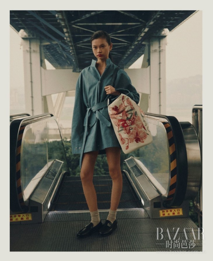 Zara与中国品牌AO YES推出蛇年联名系列