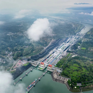 2024年三峡枢纽通过量近1.6亿吨
