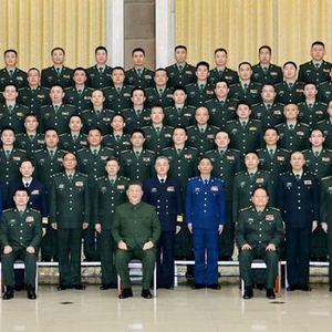 习近平春节前夕视察慰问部队 向全体人民解放军指战员武警部队官兵军队文职人员预备役人员和民兵致以新春祝福
