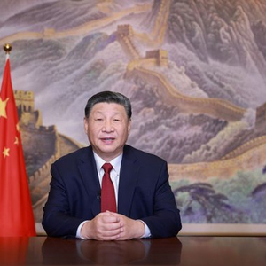 河山锦绣，长城万里