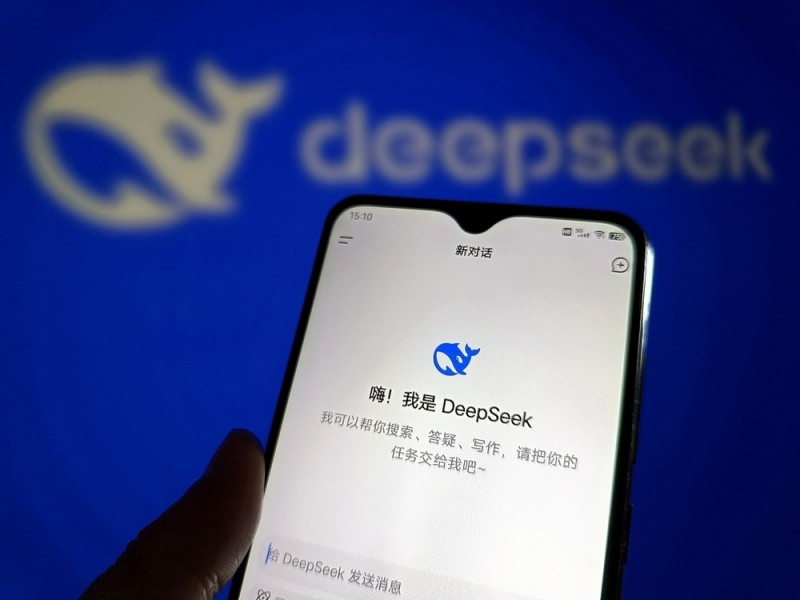 警惕仿冒DeepSeek的手机木马病毒！如何防范AI新病毒和新骗局？