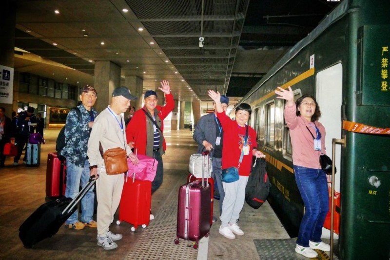 文旅有新事：银发经济成为文旅新“引擎”