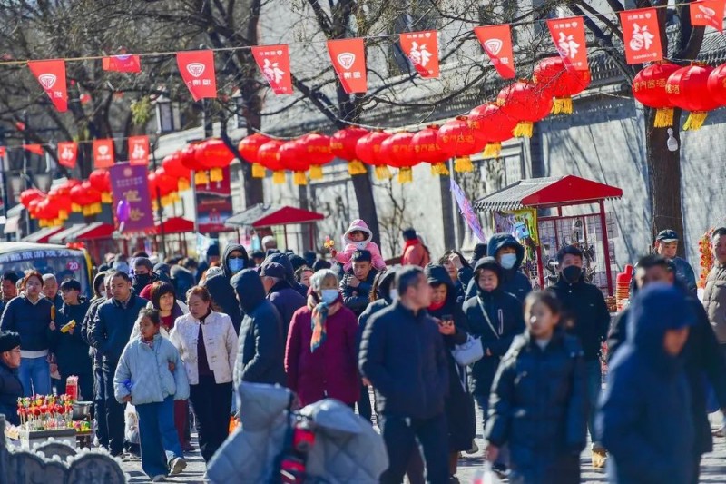 7点出发丨两个菜844元？游客称被司机和饭店套路，张家界回应！
