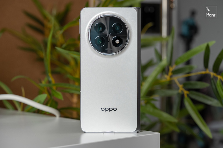OPPO Find N5：折叠屏的版本答案