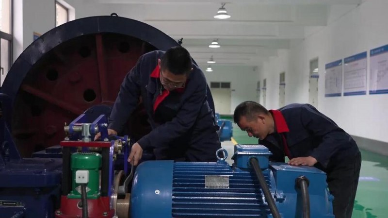新华视点丨春耕春管正当时 共绘丰收好图景