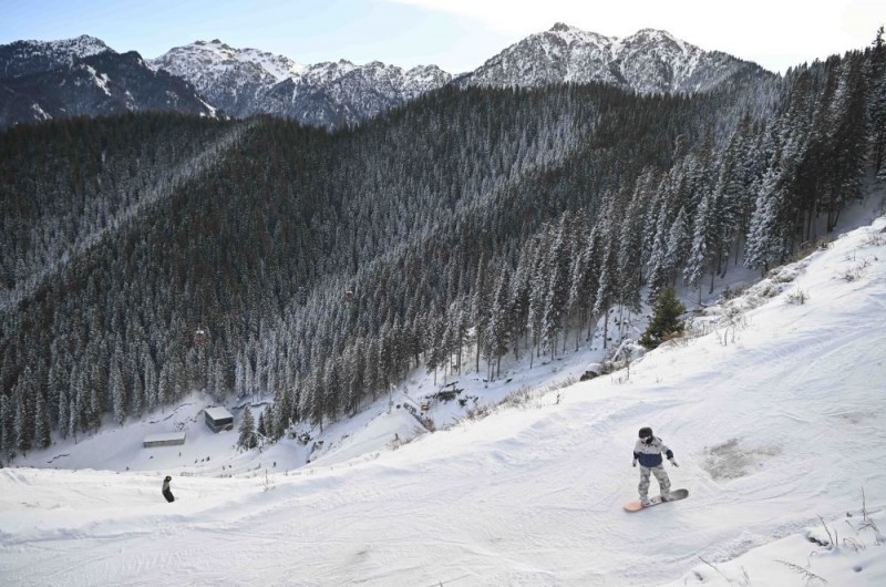 冰雪深处：昔日苦寒地 化作金银山――文化润疆的体育实践调研之三