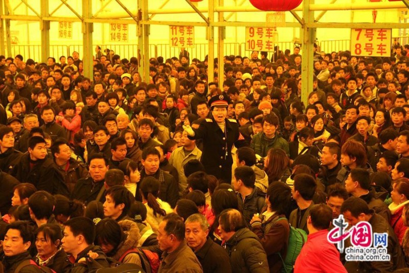 “镜”观春运，时代变迁的生动“缩影”
