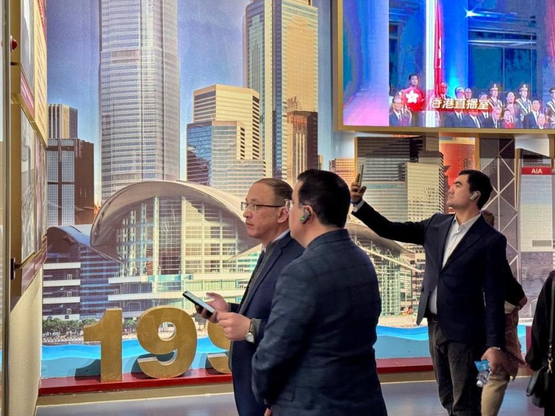 新华鲜报丨“世界对中国的发展模式感兴趣”――上合组织外宾点赞百年大党的发展成就