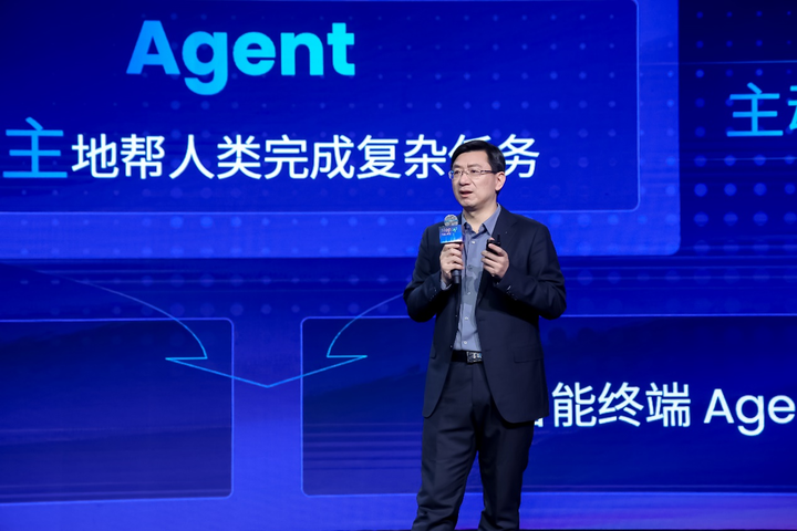 最低调的「AI 六小龙」阶跃星辰，在 DeepSeek 浪潮中交出了一份新答卷