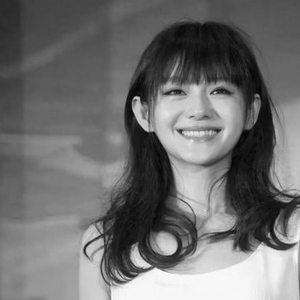 大S发病到猝逝仅5天，众星发文悼念，专家发声：“或与基础性疾病有关”