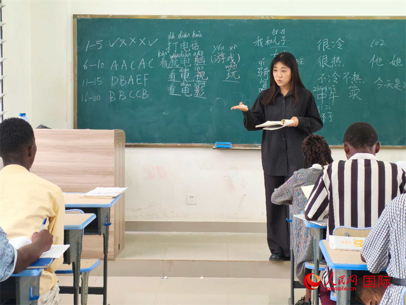 中文架起梦想之桥――探访布隆迪大学孔子学院