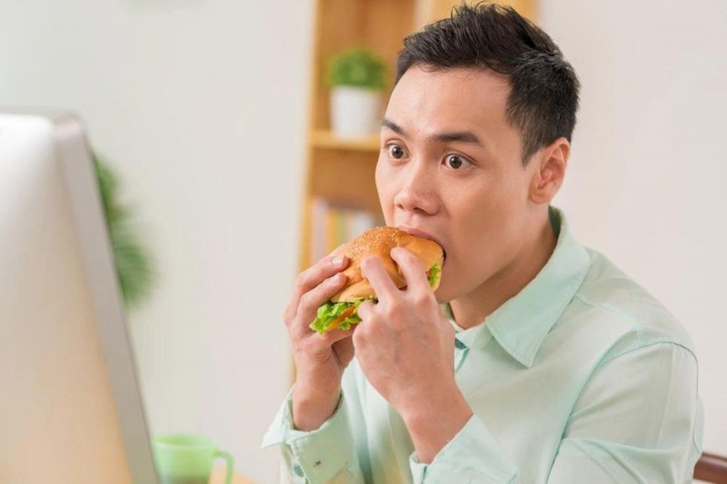 减肥必看！这4种“饿”根本不是真的饿，只是骗你吃东西的错觉→