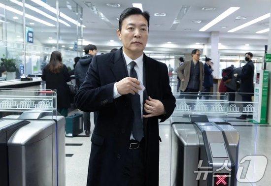 尹锡悦保镖的“荒唐事”