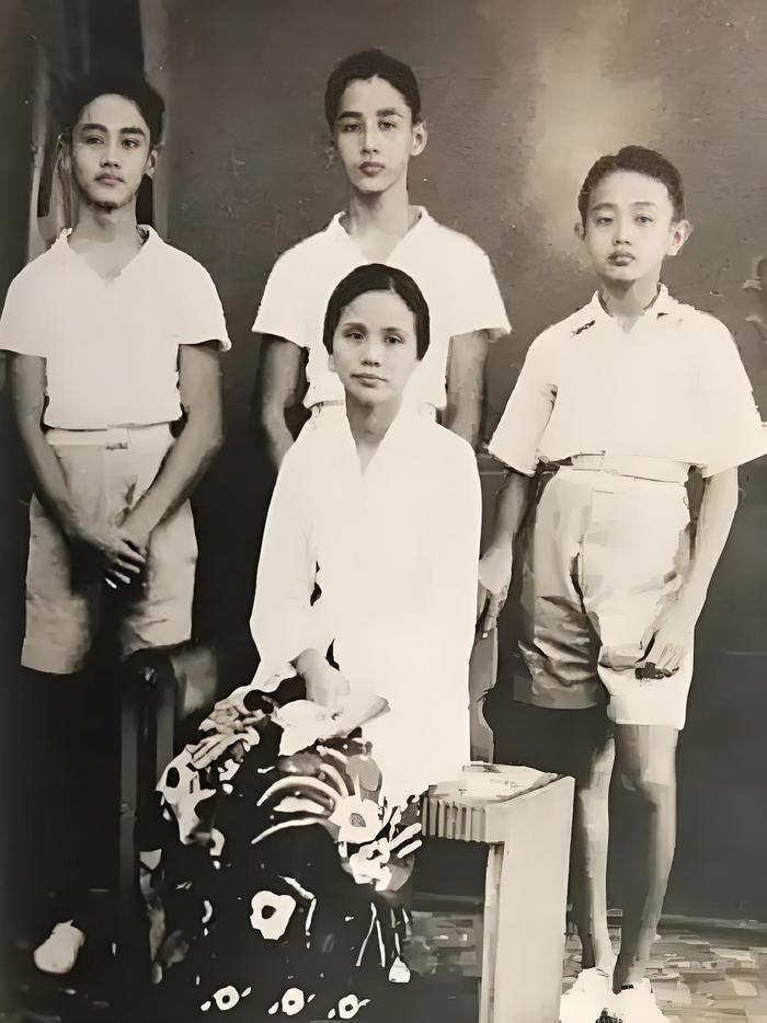 千亿富豪,101岁还在上班,图啥?