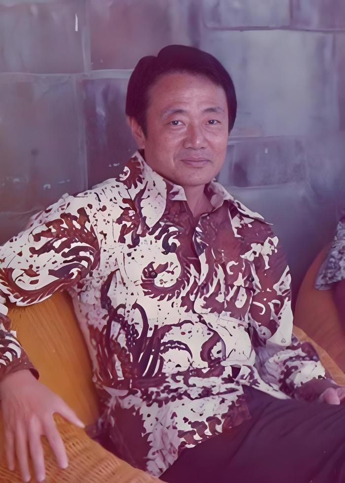 千亿富豪,101岁还在上班,图啥?