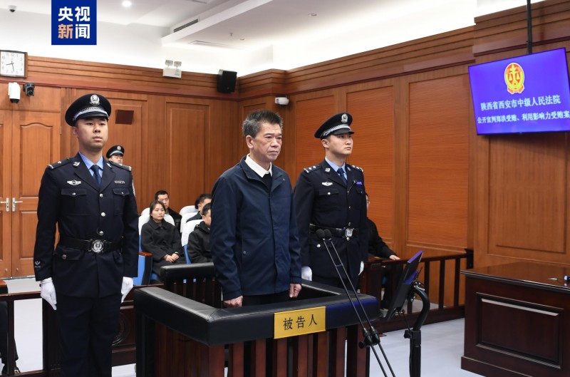 7点出发丨一县医院月薪1750元招保安，要求35岁以下！院方回应→