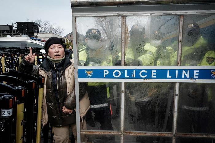 部署2万警力!韩国高度戒备等待尹锡悦弹劾案“宣判日”