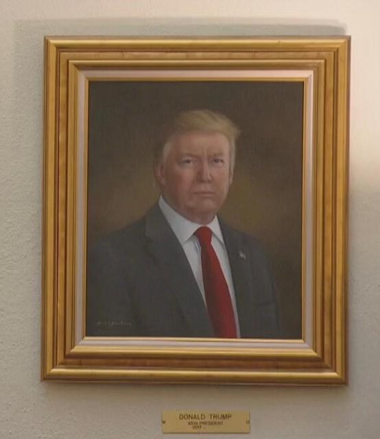 美媒:特朗普不满科罗拉多州议会大厦里自己的肖像画,要求撤走,州长发言人回应