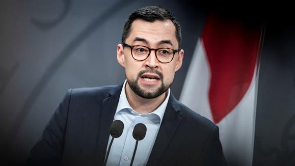 美国安顾问将随“第二夫人”到访,格陵兰岛自治政府总理:这是挑衅