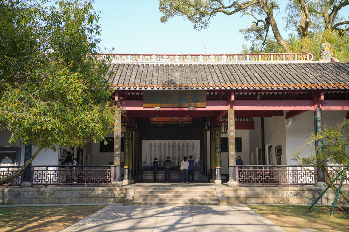 文化活力迸发奏响“春之声”