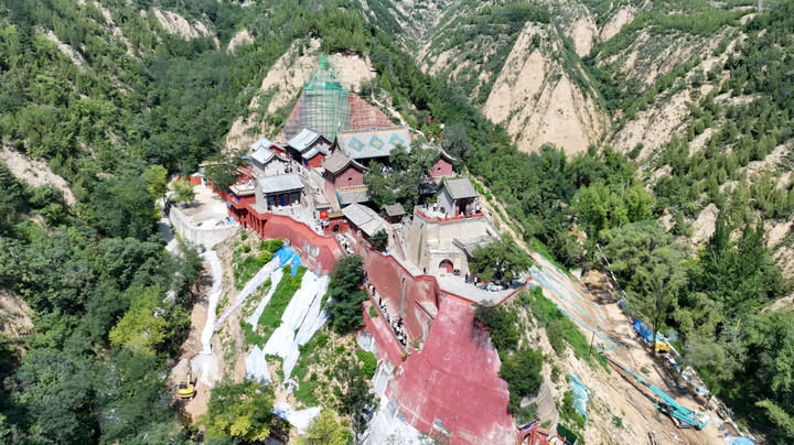 文化活力迸发奏响“春之声”