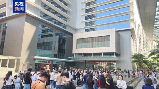 缅甸7.9级地震,当地华人:估计伤亡非常严重!泰国曼谷一高楼轰然倒塌:3人死亡,数十人失踪!