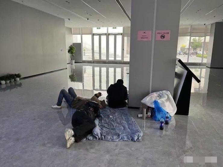 独家｜哪吒汽车优化研发团队，供应商围堵上海总部讨债