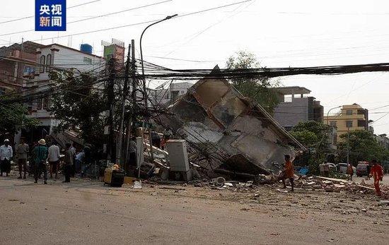 “如同一把巨刀切入地球”,缅甸强震已致当地1644人遇难3408人伤!中国救援队救出一名幸存者