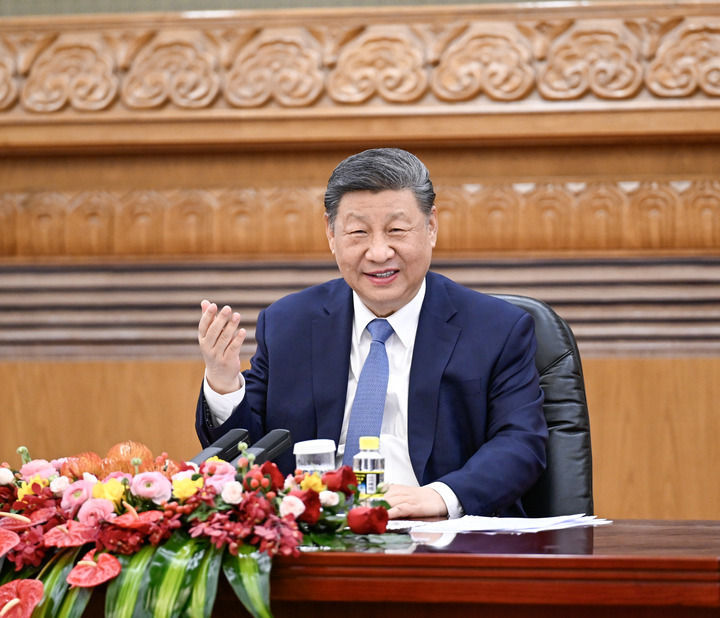 一见・通过这场会见，读懂中国何以被视为“确定性的绿洲”