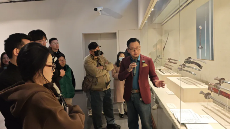 近水楼台  戎光耀月：“前史堪师――14世纪以来武备艺术特展”今日开幕现场巡礼