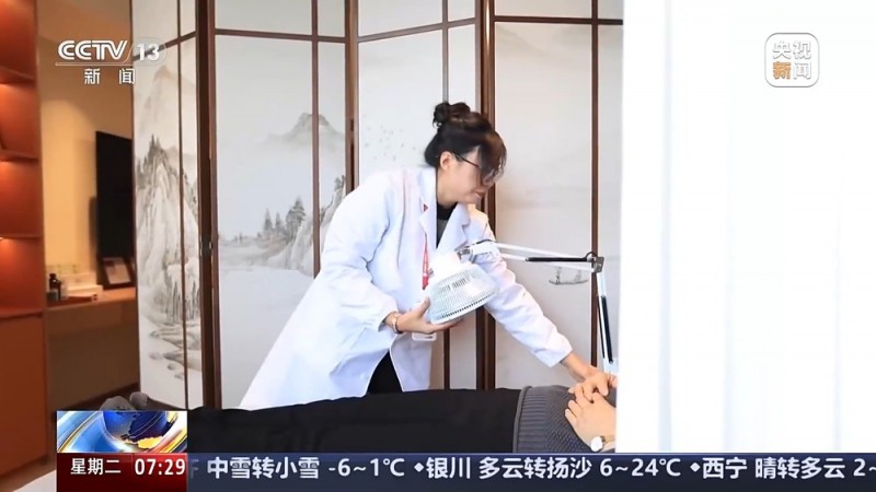 奋斗在春天里丨“吃住行游”一站式康养 银发族爱上“候鸟式”旅居
