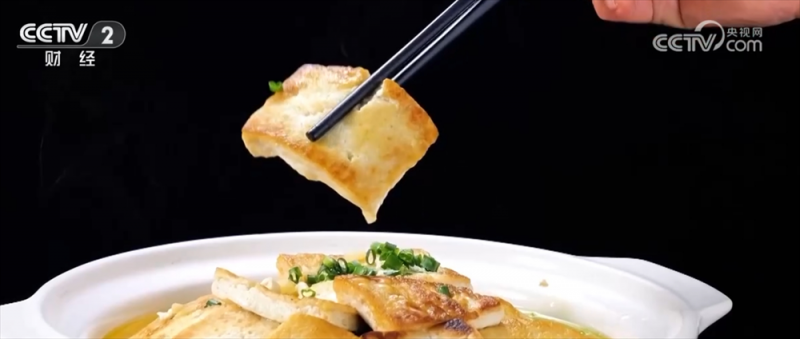 “美食+文旅”融合模式激发消费新活力 “烟火气”中增添百姓幸福味
