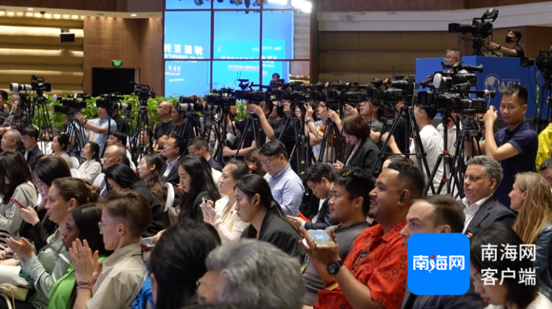 外媒记者齐聚海南  共探海南自由贸易港发展