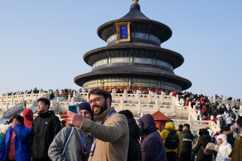 【中国那些事儿】China Travel热度不减！多项便利政策措施助力老外多彩中国行