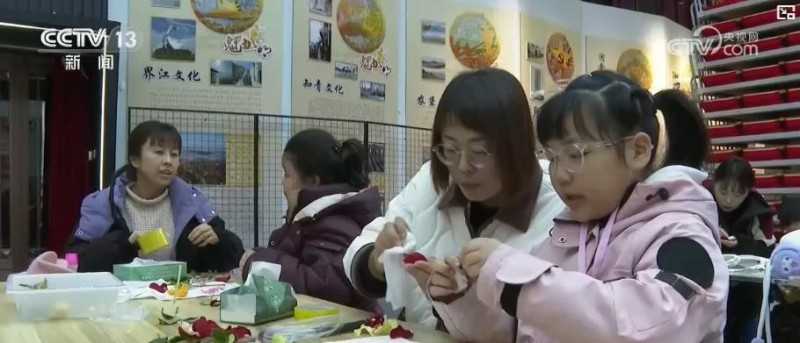 清明假期传统民俗文化体验热度飙升 非遗互动“点燃”消费热情