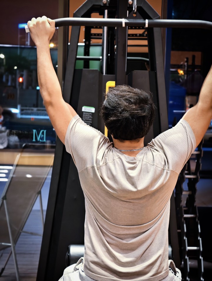 lululemon 这件运动 T恤，为何连 F1 冠军也爱穿