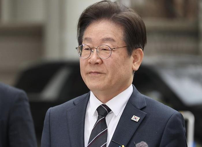 10天后尹锡悦将面临刑事审判,内外交困的韩国何去何从