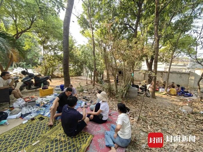 震后首个清明节，缅甸曼德勒华人亲属顾不上祭奠