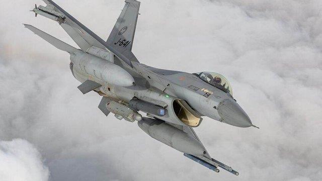 俄国防部证实击落一架乌F-16战机