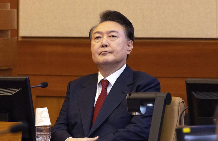 韩国警方对总统府展开扣押搜查