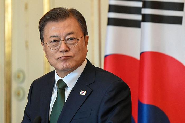“遭政治起诉” 韩国前总统文在寅回应检方诉讼
