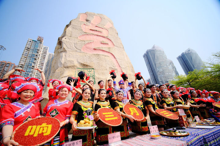 千年歌圩唱“潮音”――从“广西三月三”看传统节庆激发新活力
