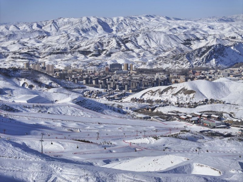 新华全媒+丨冰雪运动成就新疆文旅新名片