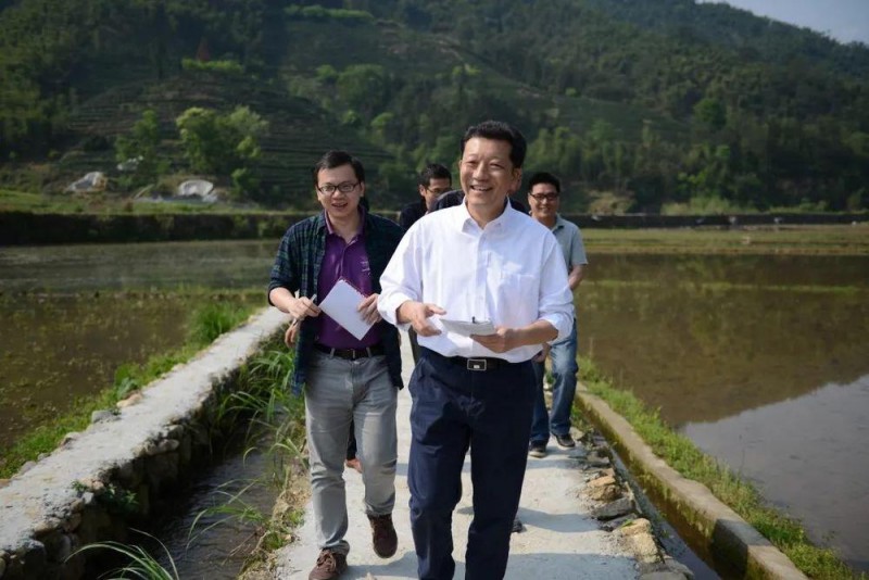 何以中国⑨  |  丹霞碧水间，这抹“红”绵延不息