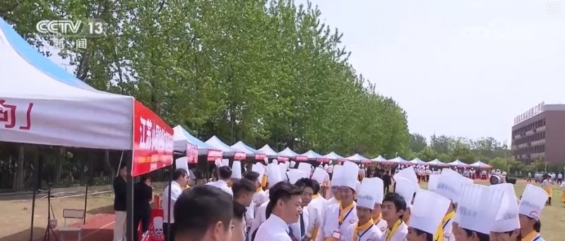 多举措、出实招 精准服务“护航”毕业生更好就业
