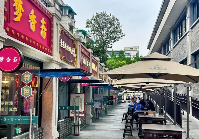 今天的菜市场，不止有菜