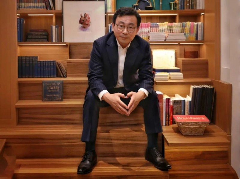 钮也仿：读书是财务成本最低的高贵行为  |  “新华老总谈读书”4・23系列专题访谈