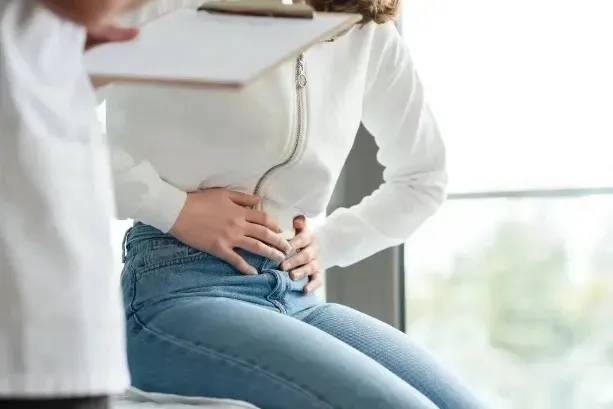 26岁女孩胆囊长出上百颗结石！这个习惯危害竟有这么大